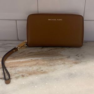 Michael Kors Wristlet